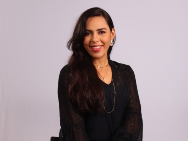 Jusileide Costa, especialista em finanças e professora da Estácio